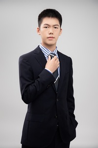 周鹏